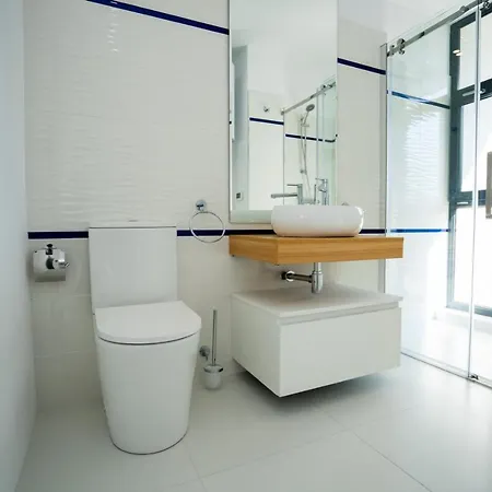 Oxygen Acces Gratuit Piscina Opal Apartment *